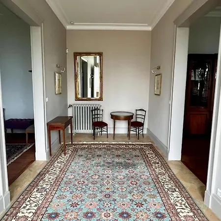 Château 14e Siècle Vue Panoramique Sur Les Vignes Villa Le Tourne