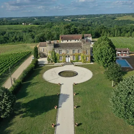 Chateau 14e Siecle Vue Panoramique Vignes Et Piscine *